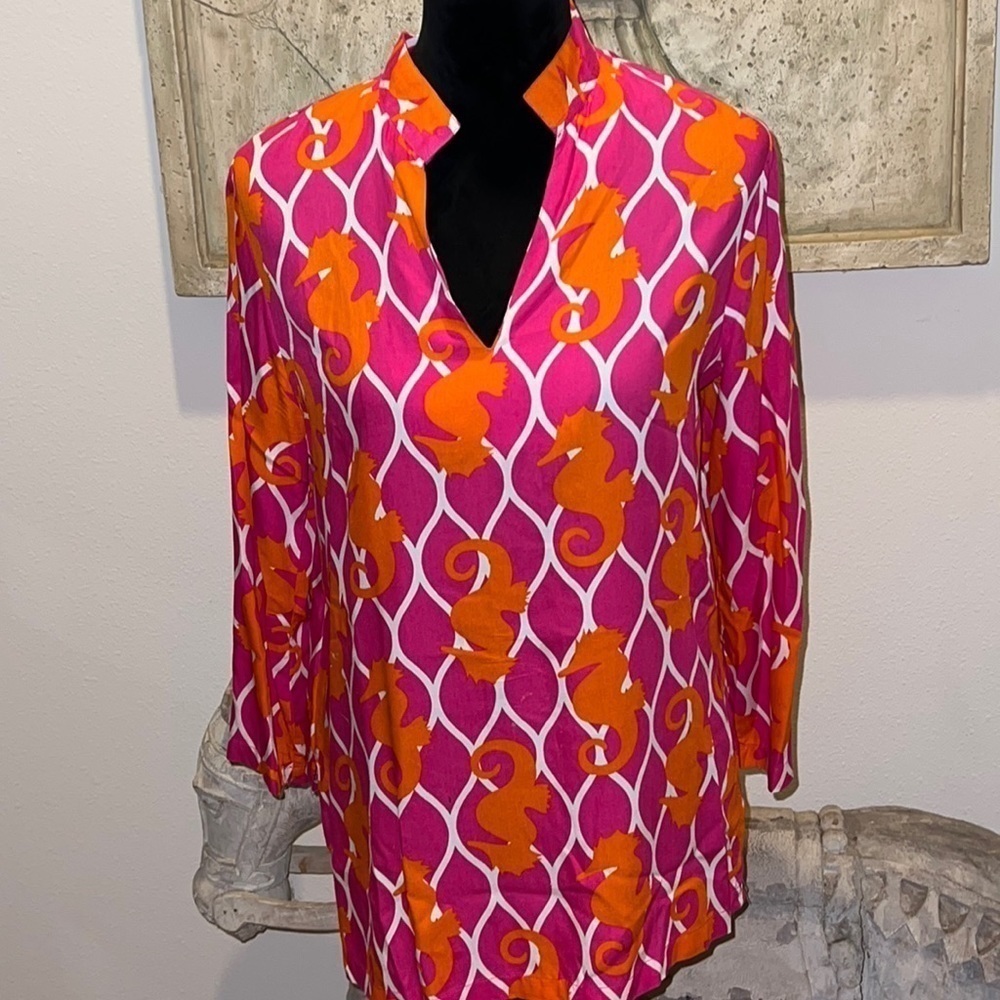 Escapada pink white orange‎ sea horse tunic top Sz M